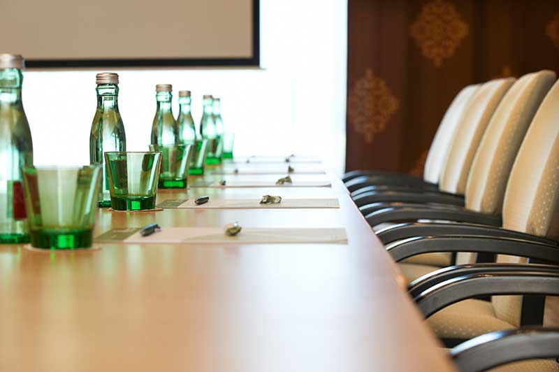 Table, water, set at the parkhotel pörtschach