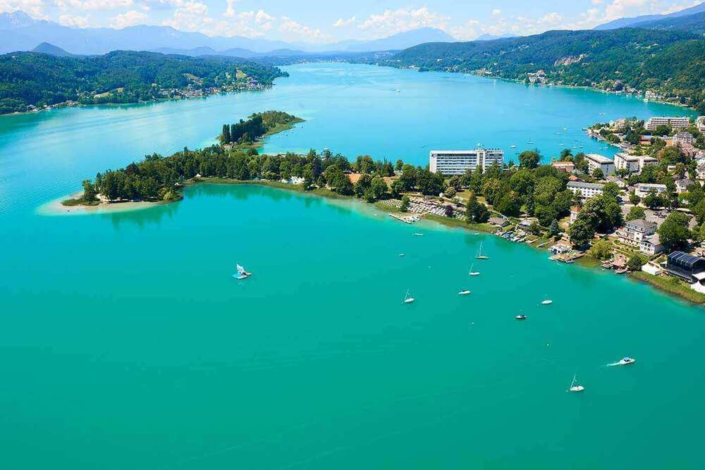 Parkhotel Poertschach Halbinsel aus der Vogelperspektive