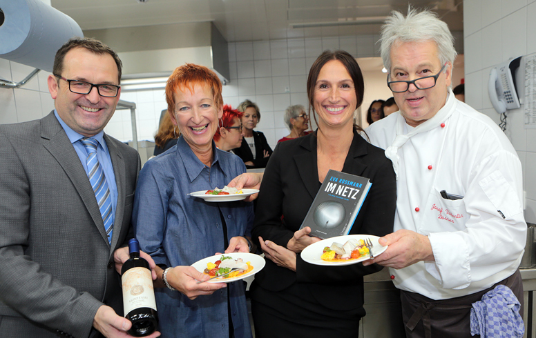 Eva Rossmann liest vor im Parkhotel